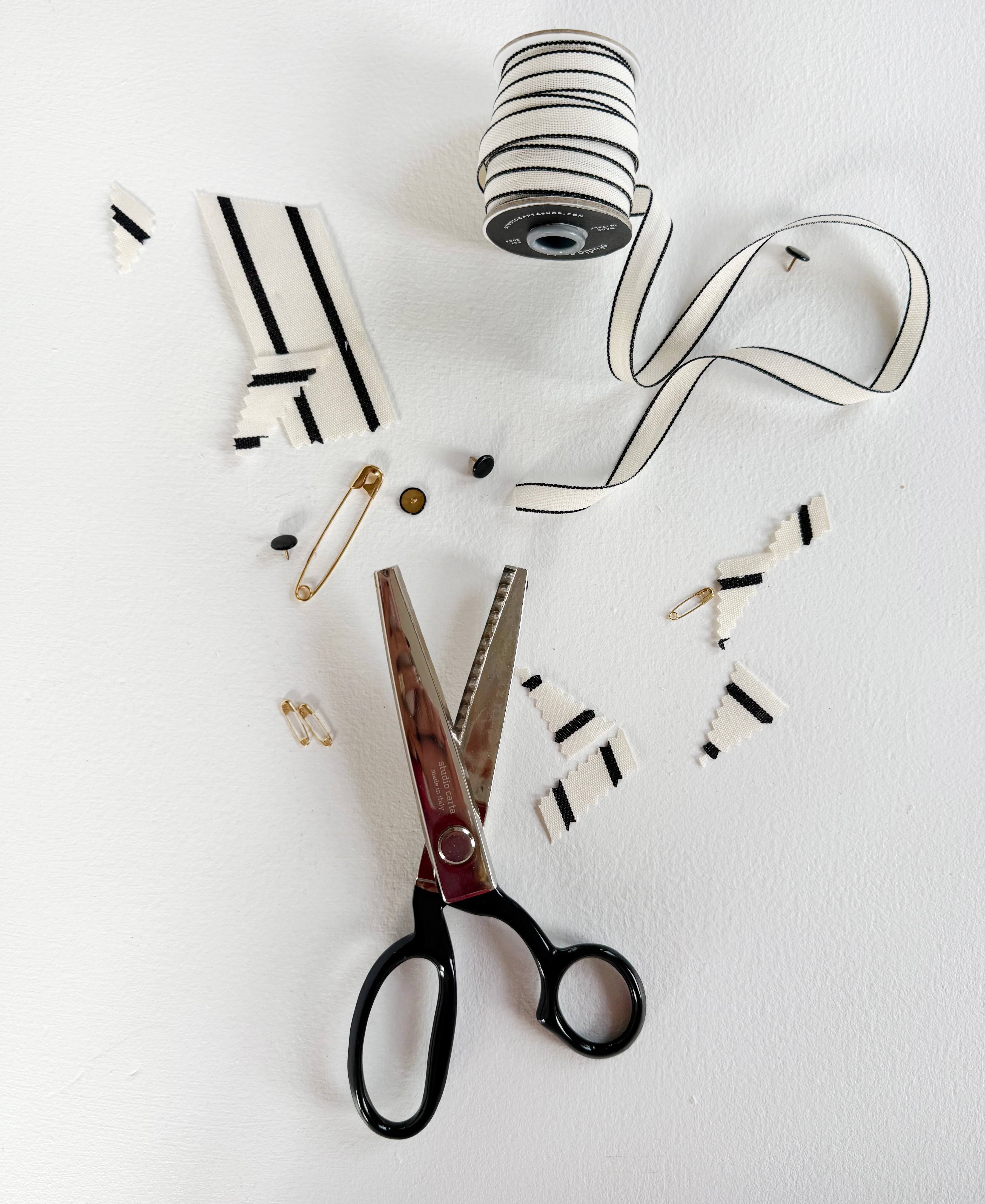 Studio Carta Tailor's Pinking Shears